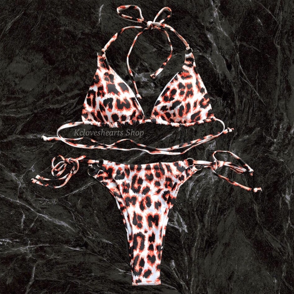 Triangle Style Printed Halter Bikini Set - Picture 5 of 5